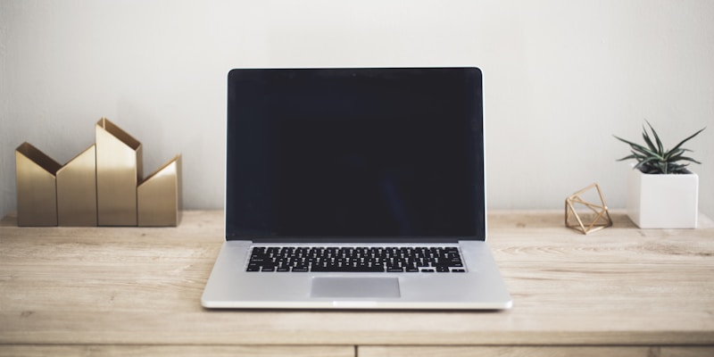 Laptop vs Desktop Comparison